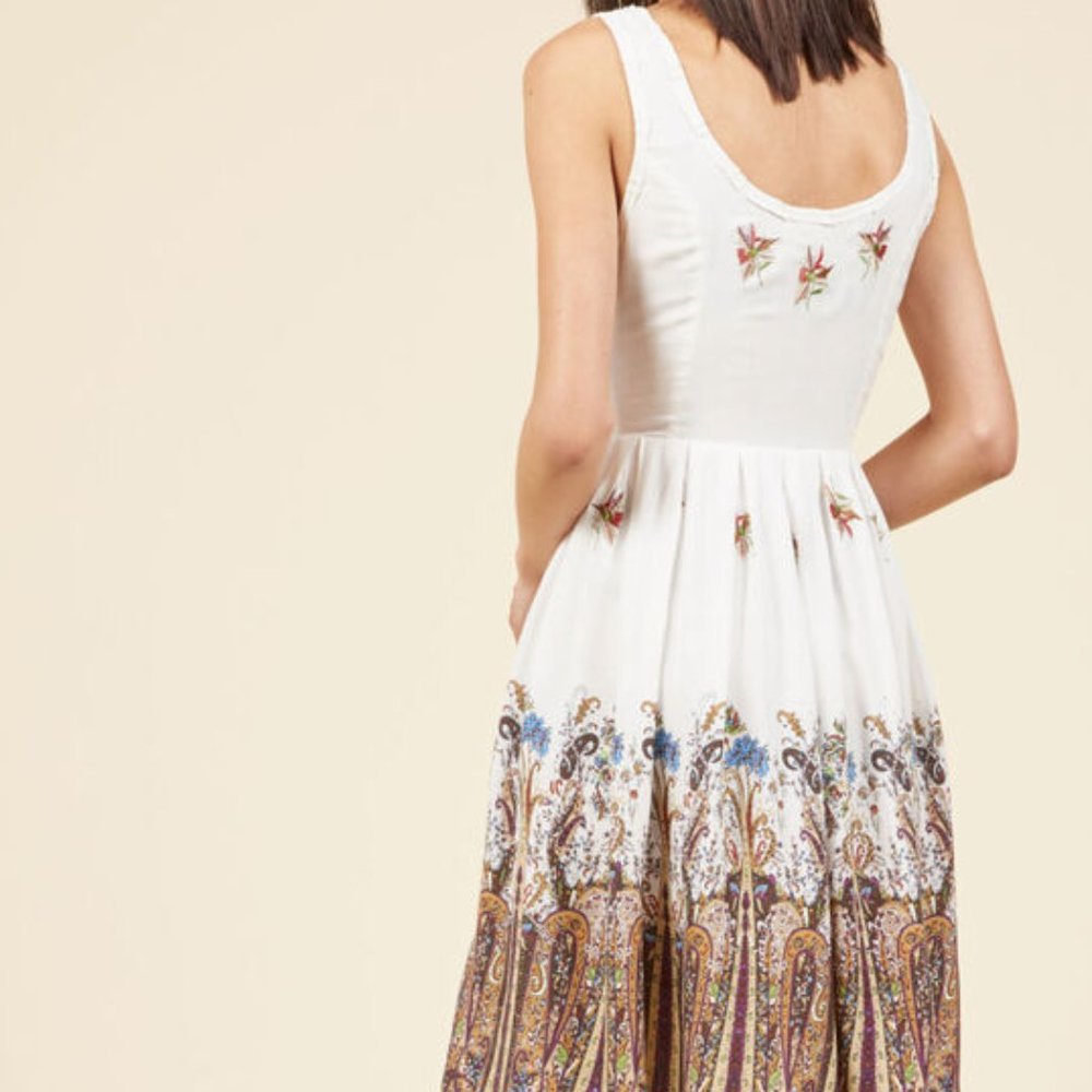 Modcloth Float to the Forefront Embroidered Dress - Picture 2 of 10